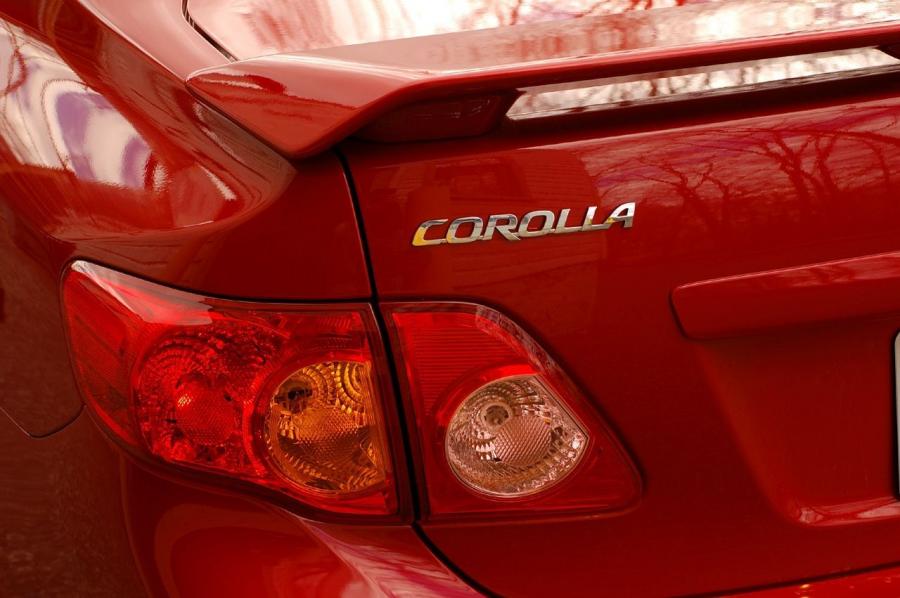  Toyota Corolla XRS 2009 года  (фото 27 из 32)